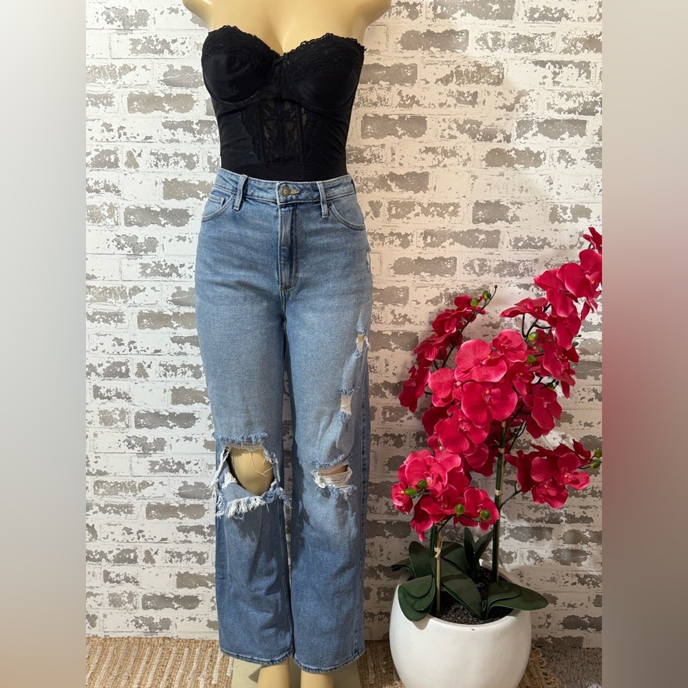 Hollister Curvy Extra High Rise Dad Jean